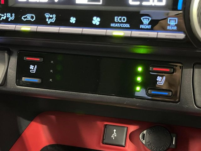 【シートヒーター&ベンチレーション】夏場は涼しい風でお尻や背中の熱やムレを防ぎ、冬はエアコンよりも早く温まってポカポカに!季節を問わず快適に過ごせます。