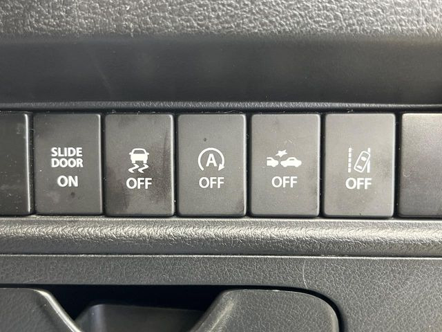 【スズキ セーフティサポート】走行中に前方の車両等を認識し、衝突しそうな時は警報とブレーキで衝突回避と被害軽減をアシスト。より安全にドライブをお楽しみいただけます。
