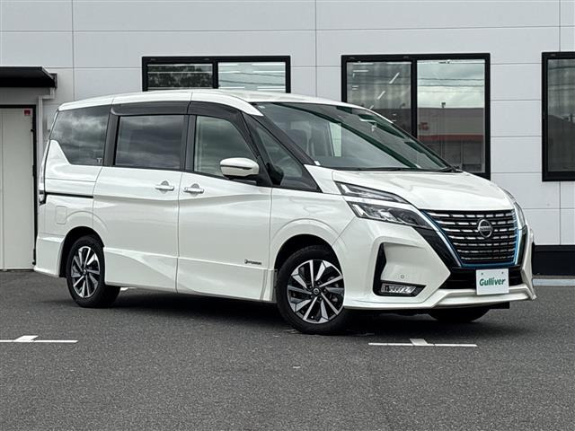 セレナ1.2 e-POWER ハイウェイスターV