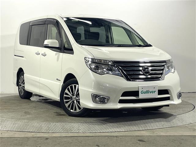 セレナ2.0 ハイウェイスター S-HYBRID