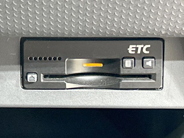 【ETC】高速道路の料金所をストレスなく通過!話題のスポットやサービスエリアに多い「スマートIC」利用時は必須のアイテムです。当店でセットアップを実施、ご納車当日からすぐにご利用いただけます!