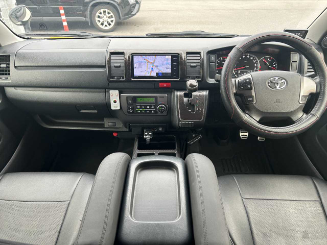 ハイエースバン2.8 スーパーGL ダークプライム ロング ディーゼル 4WD