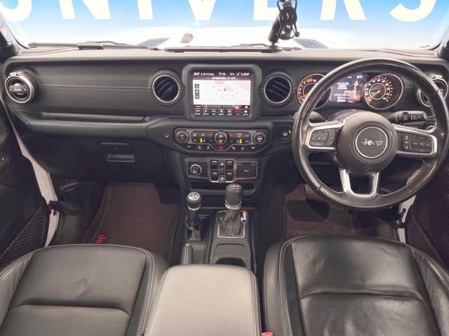 ラングラーアンリミテッド サハラ 4WD