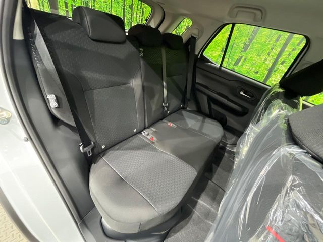 高品質なオリジナルフロアマットもオプションにてご用意しております。お好きなデザインやカラーをお車に合わせて選んでいただくことができます♪