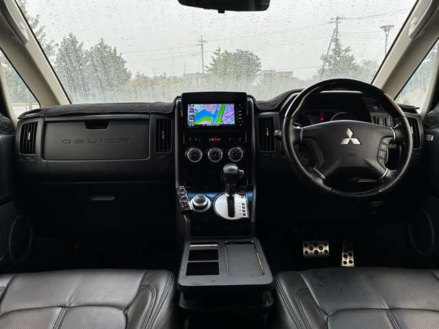 お車の詳細はお電話かメール・LINEにてご対応させて頂きます。遠方のお客様にもご安心してご契約頂けるようにご対応させて頂きます。 お気軽にお問い合わせくださいませ。
