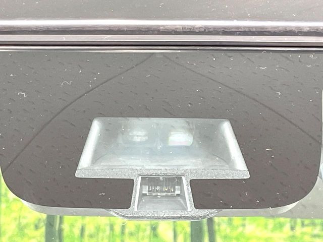 【スズキ セーフティサポート】走行中に前方の車両等を認識し、衝突しそうな時は警報とブレーキで衝突回避と被害軽減をアシスト。より安全にドライブをお楽しみいただけます。