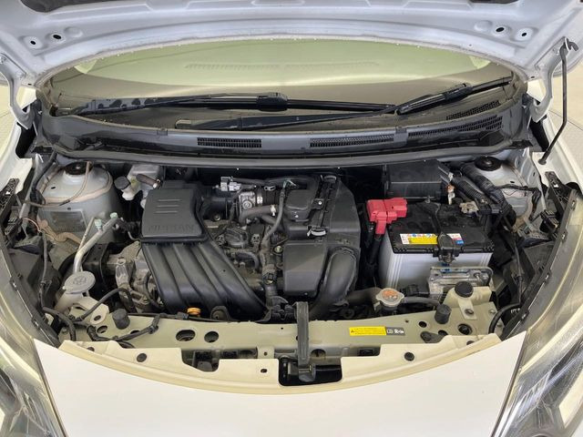 親切・丁寧な専門メカニックスタッフが応対!・車検・点検整備・事故等の修理などアフターサービスも安心。お車のカスタマイズもネクステージのサービススタッフまでご相談ください!