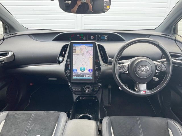 プリウスPHV1.8 S ナビパッケージ GR スポーツ