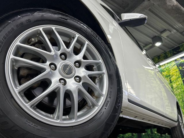 �y15�C���`�A���~�z�C�[���z�O�ςɃ}�b�`�����A���~�z�C�[���𑕒����Ă���܂��B�e��A���~�z�C�[����A�X�^�b�h���X�^�C�����戵�����Ă���܂��B���񂲑��k����������