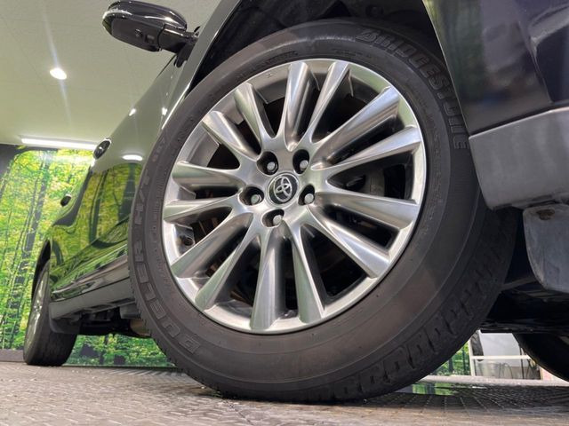 �y18�C���`�A���~�z�C�[���z�O�ςɃ}�b�`�����A���~�z�C�[���𑕒����Ă���܂��B�e��A���~�z�C�[����A�X�^�b�h���X�^�C�����戵�����Ă���܂��B���񂲑��k����������