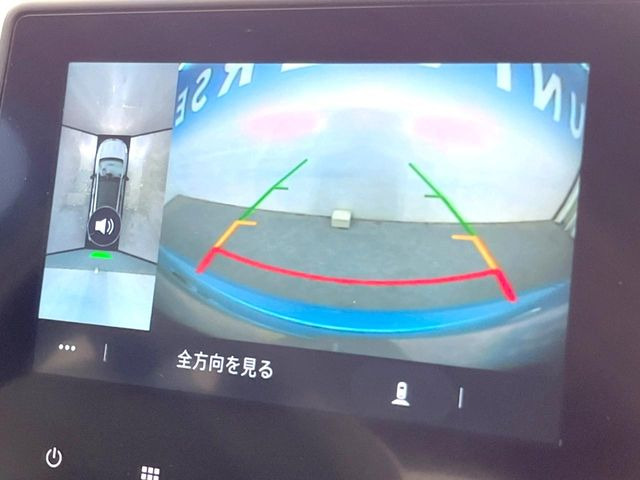 ���p�m���~�b�N�r���[���j�^�[:��p�̃J�����ɂ��A�ォ�猩���낵���悤�Ȏ��_��360�x�N���}�̎��͂��m�F���邱�Ƃ��ł��܂������p�������m�F���₷���A�����ꏊ�ł̐؂�Ԃ��⒓�Ԃ��X���[�Y�ɍs���܂��B