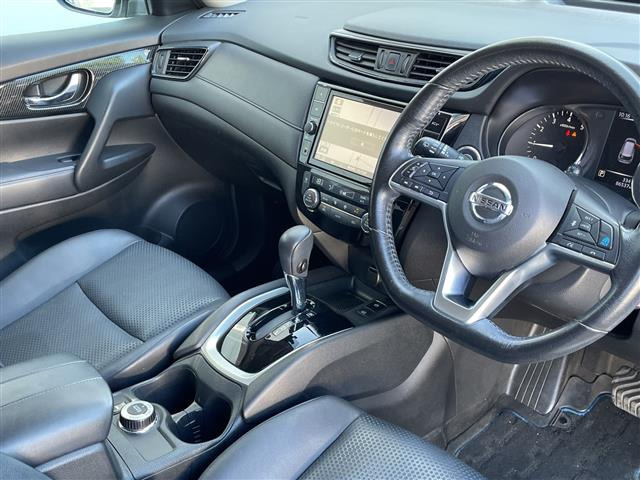 エクストレイル2.0 20Xi ハイブリッド 4WD