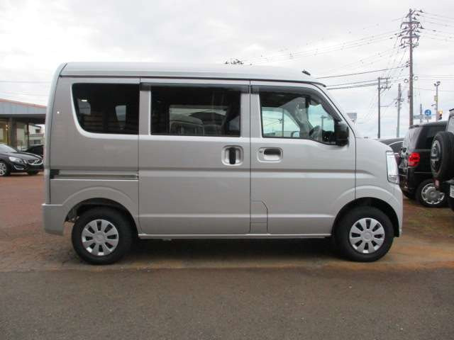 NV100クリッパーDX GLパッケージ ハイルーフ 4WD