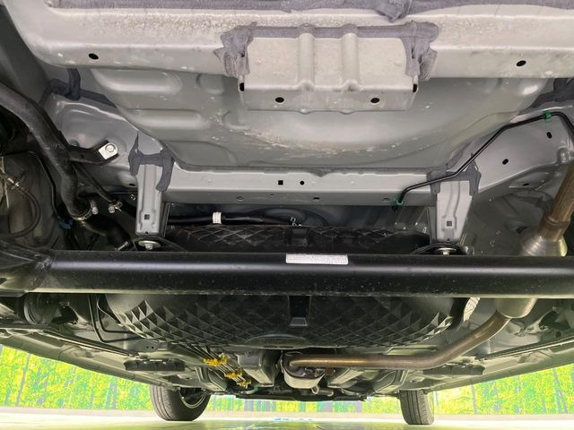 下回りがきれいなうちに、防錆加工の施工がオススメ。降雪地域はもちろん、沿岸部にお住いの方や、趣味でマリン・ウィンタースポーツをされる方にご好評いただいております。