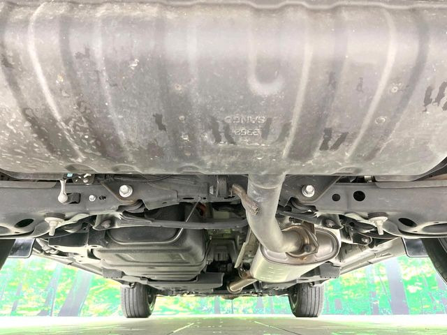 下回りがきれいなうちに、防錆加工の施工がオススメ。降雪地域はもちろん、沿岸部にお住いの方や、趣味でマリン・ウィンタースポーツをされる方にご好評いただいております。