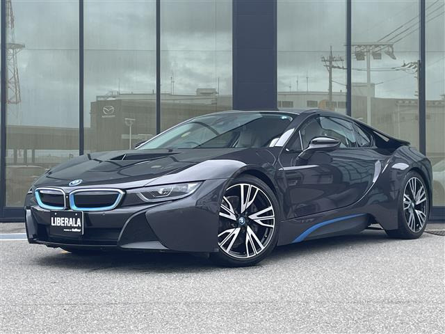 i8