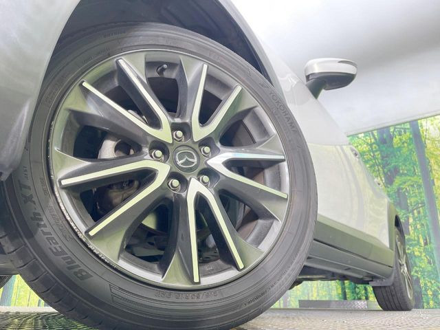 �y�����A���~�z�C�[���z�O�ςɃ}�b�`���������A���~�z�C�[���𑕒����Ă���܂��B�e��ЊO�A���~�z�C�[����A�X�^�b�h���X�^�C�����戵�����Ă���܂��B���񂲑��k����������