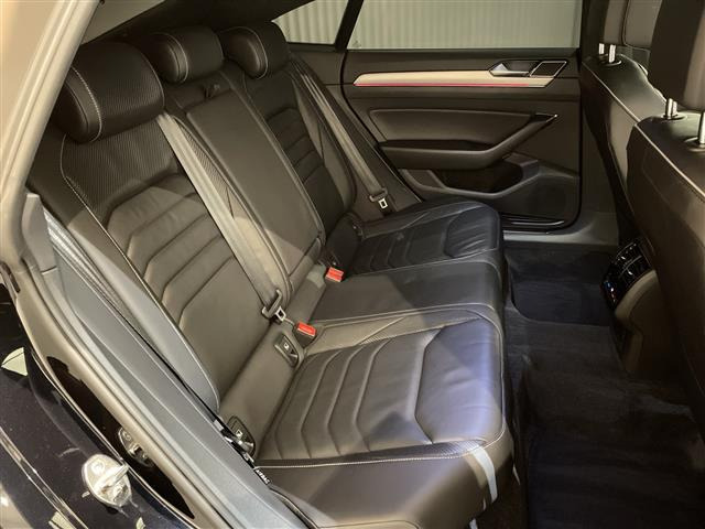 アルテオンTSI 4モーション Rライン アドバンス 4WD