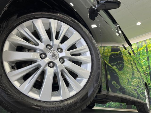 �y����18�C���`�A���~�z�C�[���z�O�ςɃ}�b�`���������A���~�z�C�[���𑕒����Ă���܂��B�e��ЊO�A���~�z�C�[����A�X�^�b�h���X�^�C�����戵�����Ă���܂��B���񂲑��k����������