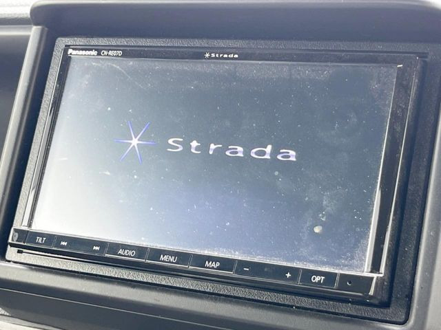 【ナビゲーション】使いやすいナビで目的地までしっかり案内してくれます。各種オーディオ再生機能も充実しており、お車の運転がさらに楽しくなります!!