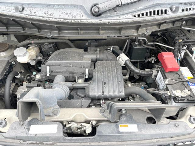 親切・丁寧な専門メカニックスタッフが応対!・車検・点検整備・事故等の修理などアフターサービスも安心。お車のカスタマイズもネクステージのサービススタッフまでご相談ください!