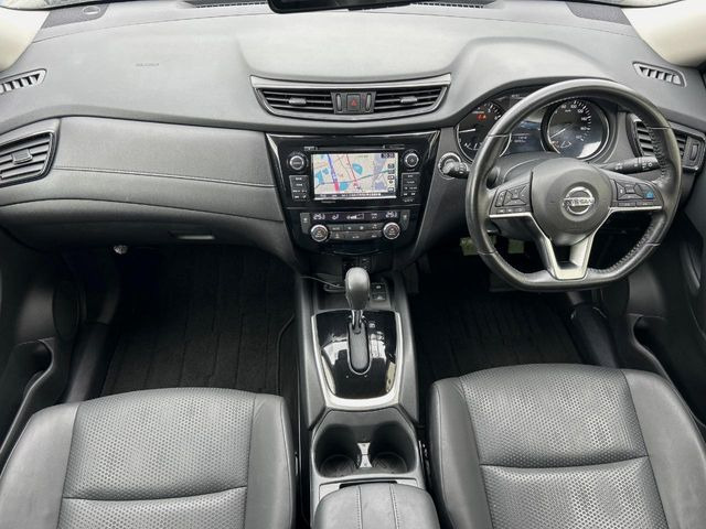 エクストレイル2.0 20Xi