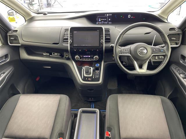セレナ1.2 e-POWER ハイウェイスターV