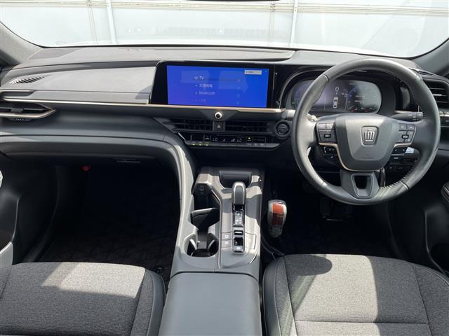 クラウンクロスオーバー2.5 G E-Four 4WD
