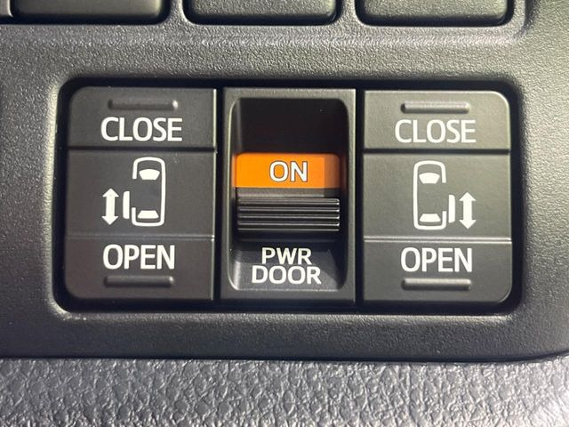 ヴォクシー2.0 ZS