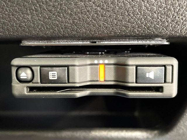 【ETC】高速道路の料金所をストレスなく通過!話題のスポットやサービスエリアに多い「スマートIC」利用時は必須のアイテムです。当店でセットアップを実施、ご納車当日からすぐにご利用いただけます!