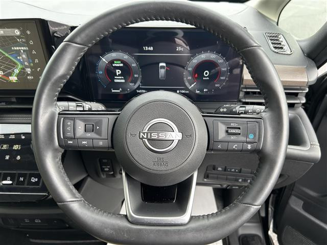 セレナ1.4 e-POWER ハイウェイスターV