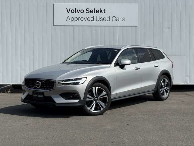 V60クロスカントリーアルティメット B5 AWD 4WD
