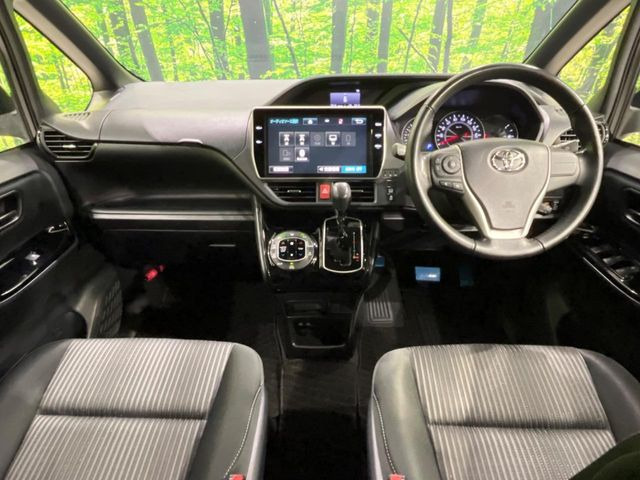ヴォクシー2.0 ZS