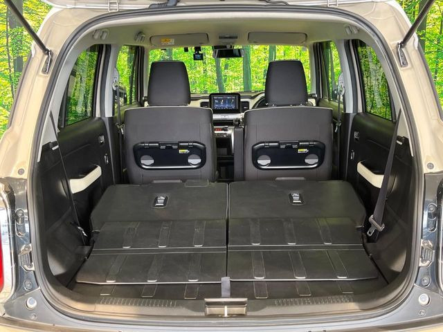 普段のお買い物や通勤、送迎等に十分な荷室スペースを確保しております。セカンドシートを倒すと、大きな荷物の積載も可能です♪