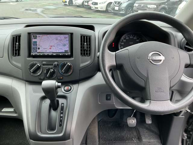 NV200バネットバン1.6 VX