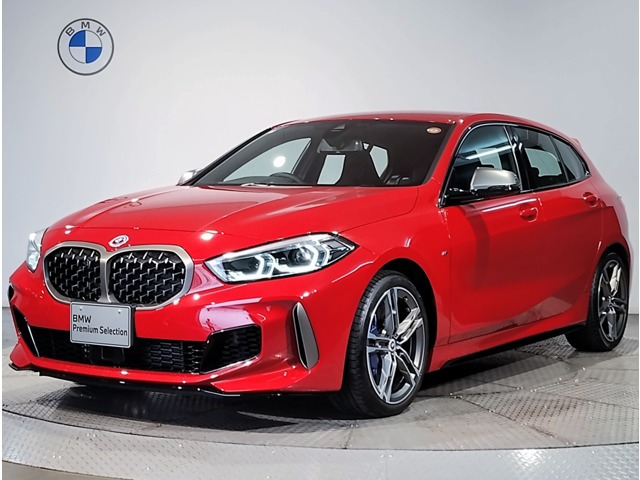 1シリーズM135i xドライブ 4WD