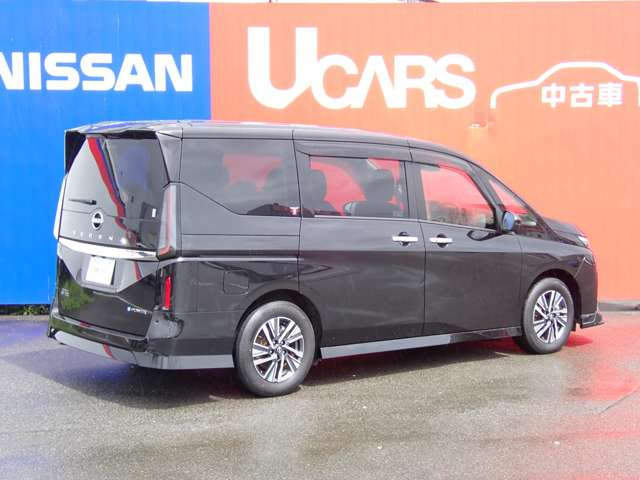 セレナ1.4 e-POWER ハイウェイスターV