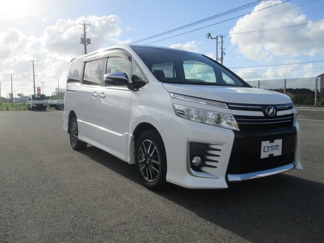 ヴォクシー2.0 ZS 煌 4WD