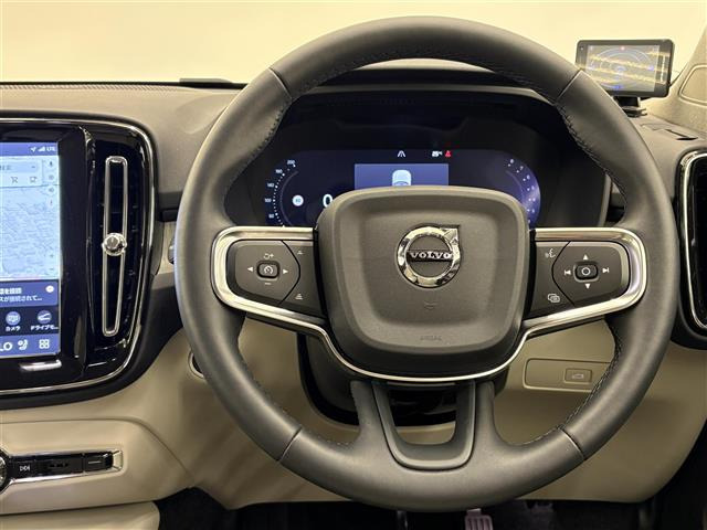 XC40ウルトラ B4 AWD 4WD