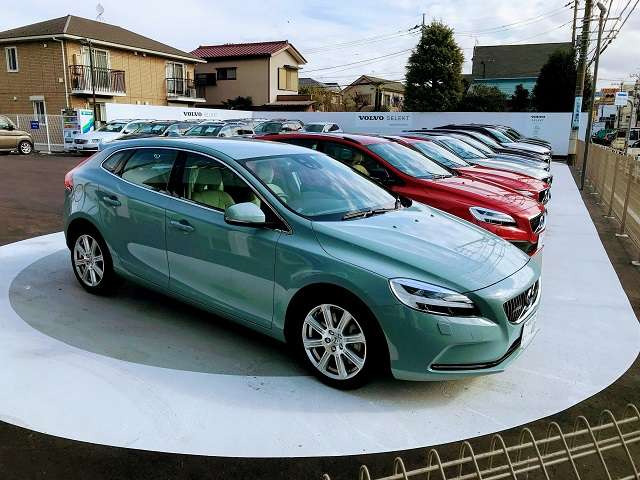 XC60リチャージ アルティメット T6 AWD PHEV 4WD