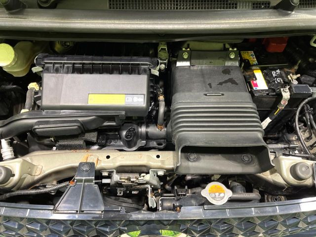 親切・丁寧な専門メカニックスタッフが応対!・車検・点検整備・事故等の修理などアフターサービスも安心。お車のカスタマイズもネクステージのサービススタッフまでご相談ください!