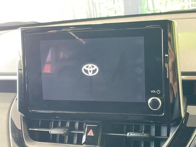 �y8�C���` �f�B�X�v���C�I�[�f�B�I�z���ʂ̃f�B�X�v���C��AppleCarPlay��AndroidAuto�����p�\�B�傫�ȉ�ʂŃX�}�z�i�r�A�v���������p���������܂���
