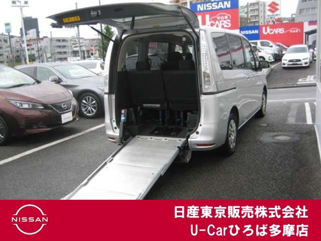 セレナ2.0 20S 送迎パック チェアキャブ スロープタイプ 車いす1名 サード仕様