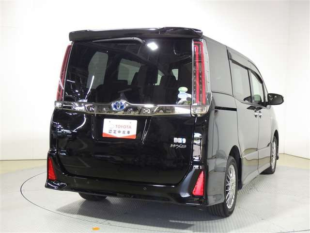 ノア1.8 ハイブリッド Si W×B II