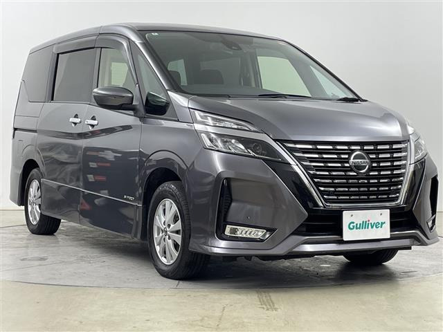 セレナ2.0 ハイウェイスターV 4WD