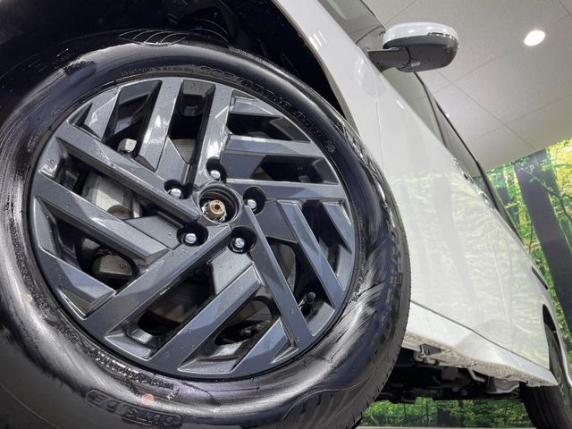 �y16�C���`�A���~�z�C�[���z�O�ςɃ}�b�`�����A���~�z�C�[���𑕒����Ă���܂��B�e��A���~�z�C�[����A�X�^�b�h���X�^�C�����戵�����Ă���܂��B���񂲑��k����������