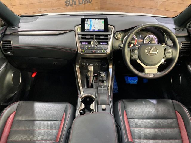 NX200t Fスポーツ