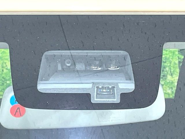 【スズキ セーフティサポート】走行中に前方の車両等を認識し、衝突しそうな時は警報とブレーキで衝突回避と被害軽減をアシスト。より安全にドライブをお楽しみいただけます。
