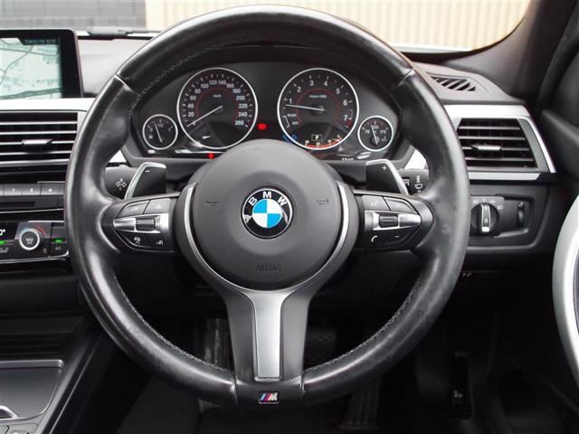 3シリーズセダン320i Mスポーツ