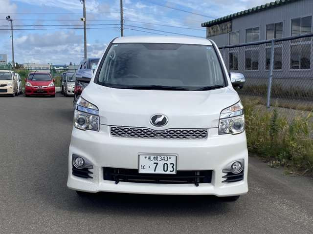 ヴォクシー2.0 ZS 煌 4WD